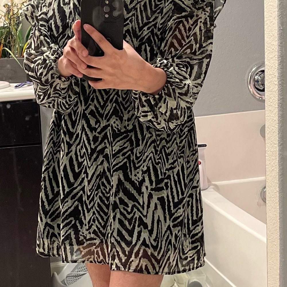 Mango rufflle dress